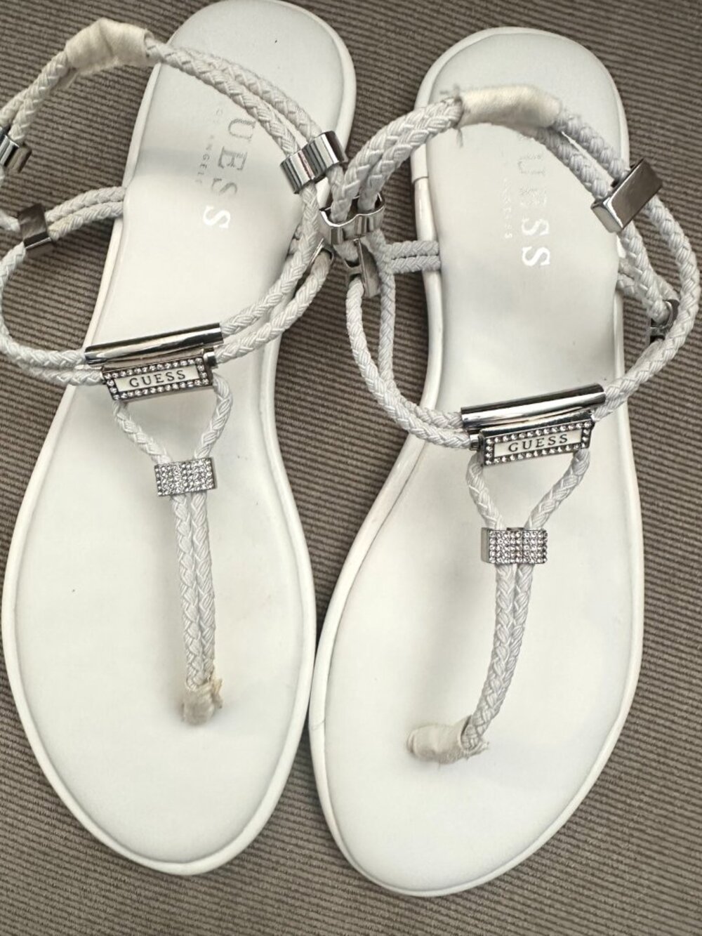 ***NWOB*** GUESS White Rhinestone T-Strap Sandals Size 10
